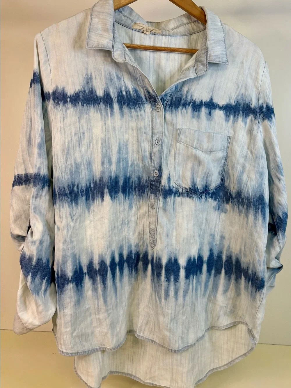 Side Stitch Light Blue Tie-Dye Button Down Large